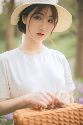 [YITUYU]艺图语 2022.04.14 One day in spring 我是金儿呀 [33P-246MB]
