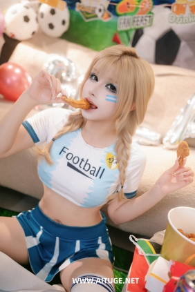 鹿八岁 - 世界杯之夜 [177P1V-2.79GB]