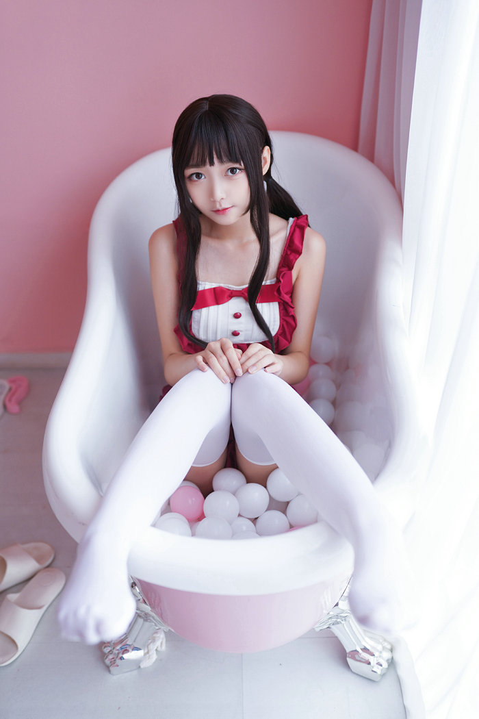 风之领域写真 NO.124 长发白丝火红少女 [47P-180MB]
