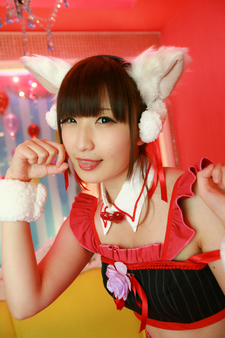 (Cosplay) [milklimxxx (胡桃.)] 悪徳プロデューサーに目をつけられたらどうなるの？[200P188MB]
