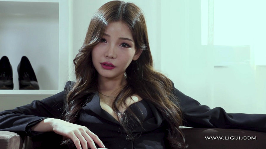 [Ligui丽柜]HD视频 2020.03.24 职场新秀 李仁 [MP4-298MB]