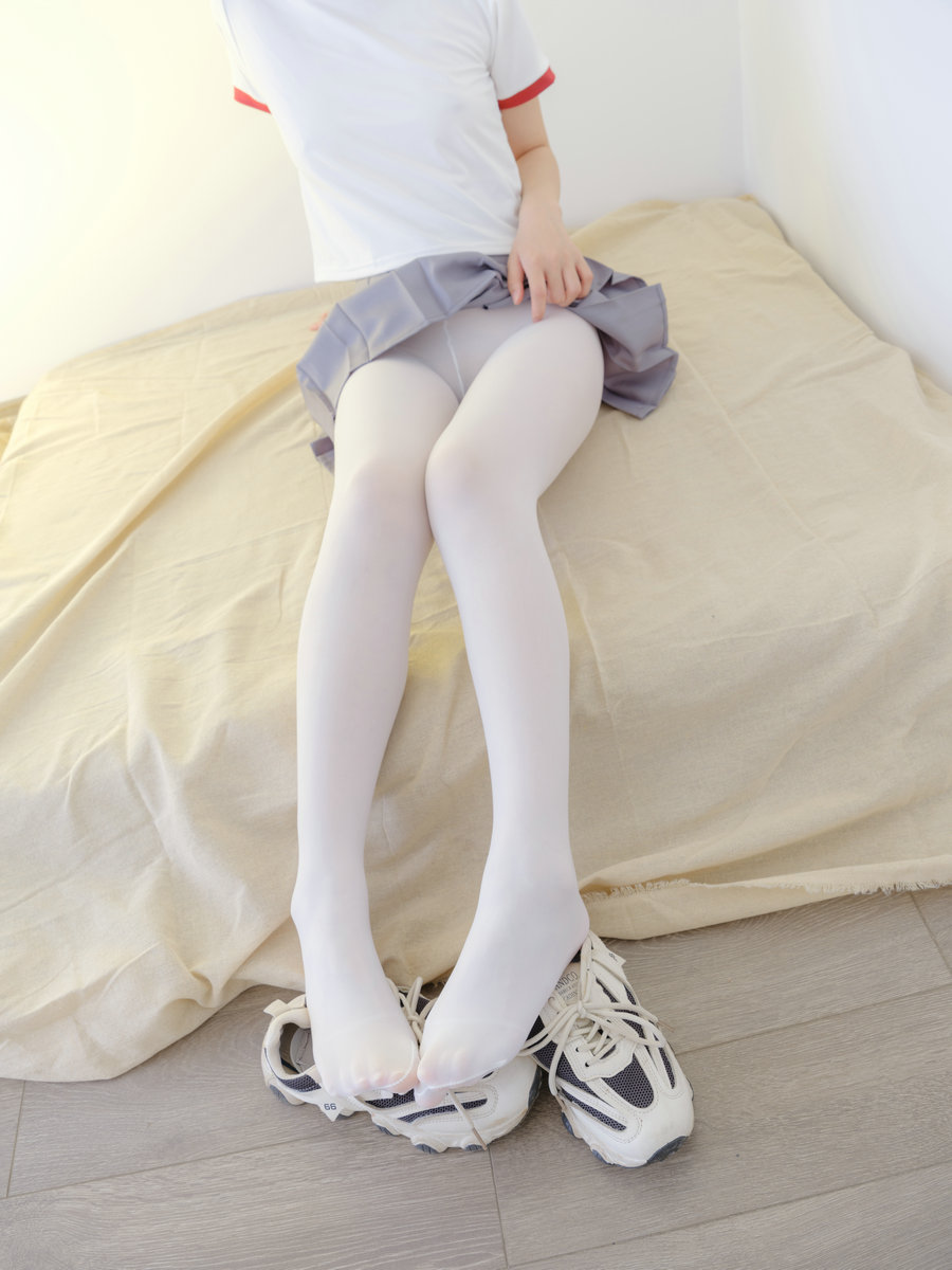 森萝财团写真 - 小樱试拍 03E4K [121P1V-6.40G]
