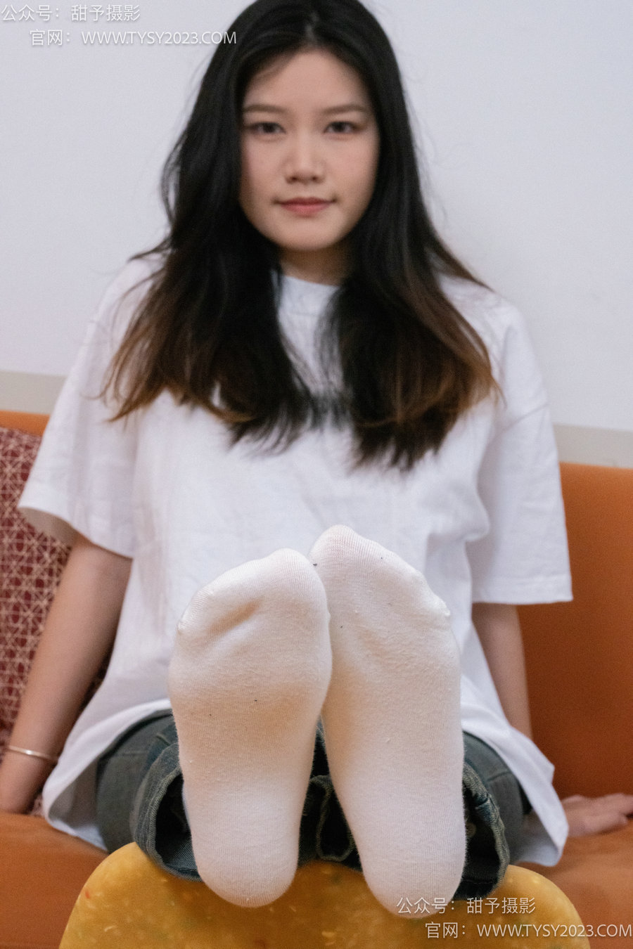 甜予摄影 No.070 松松-板鞋、白棉袜、裸足 [122P2V-9.74GB]