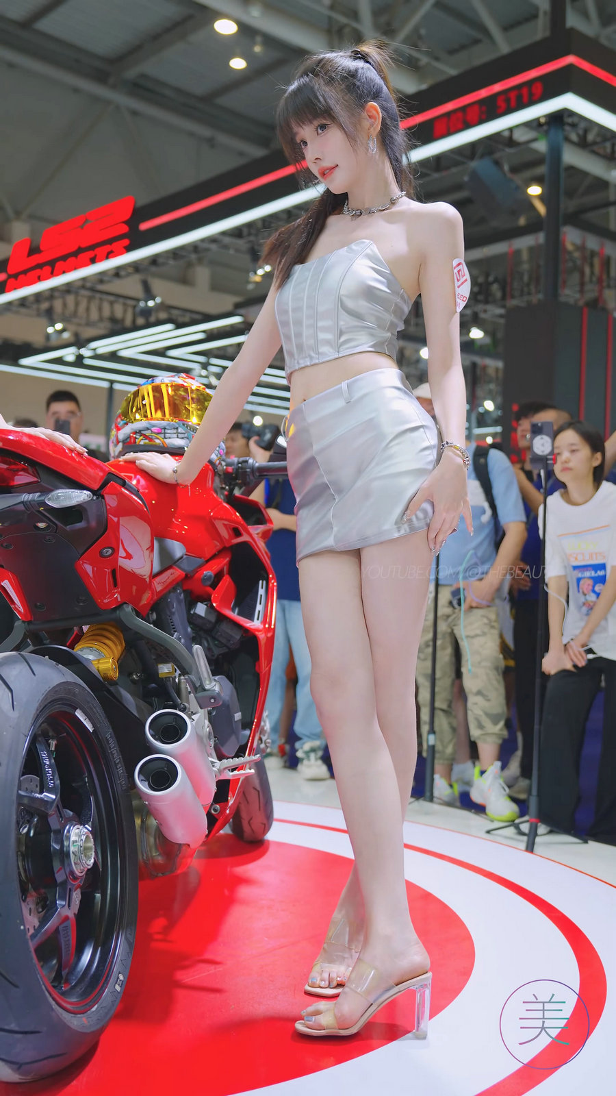 2024 重庆摩博会机车展 Racing Model LOOKBOOK 26 [729MB]