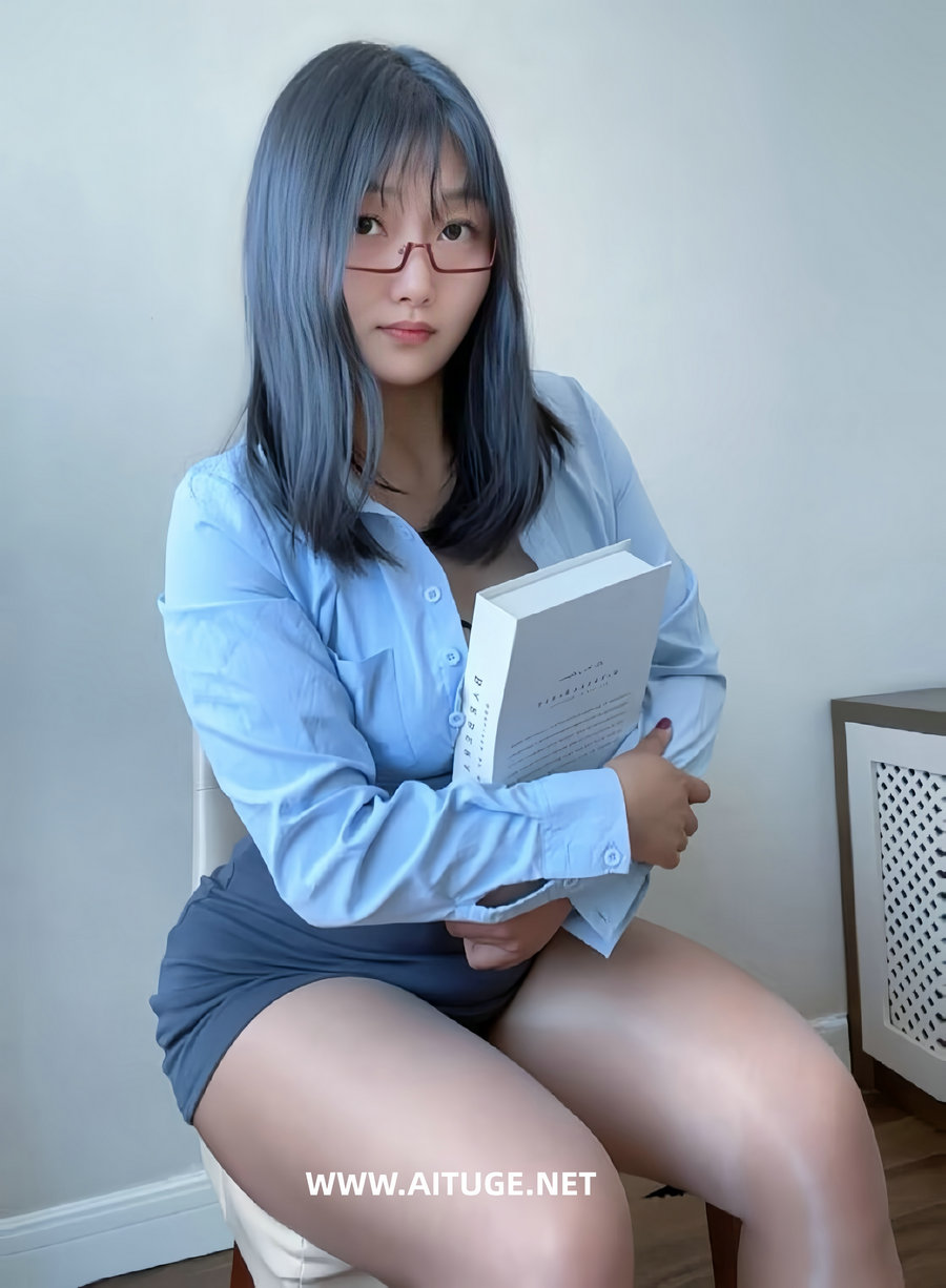 西好运 - 蓝衬衫小秘书 [26P2V-370MB]