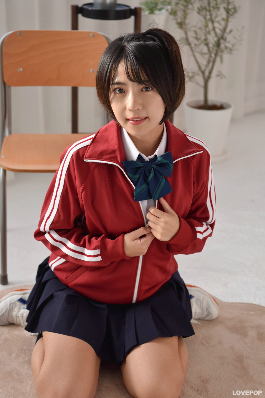 [LOVEPOP] Moeka Sasaki 佐々木萌香 Photoset 29 [93P40MB]