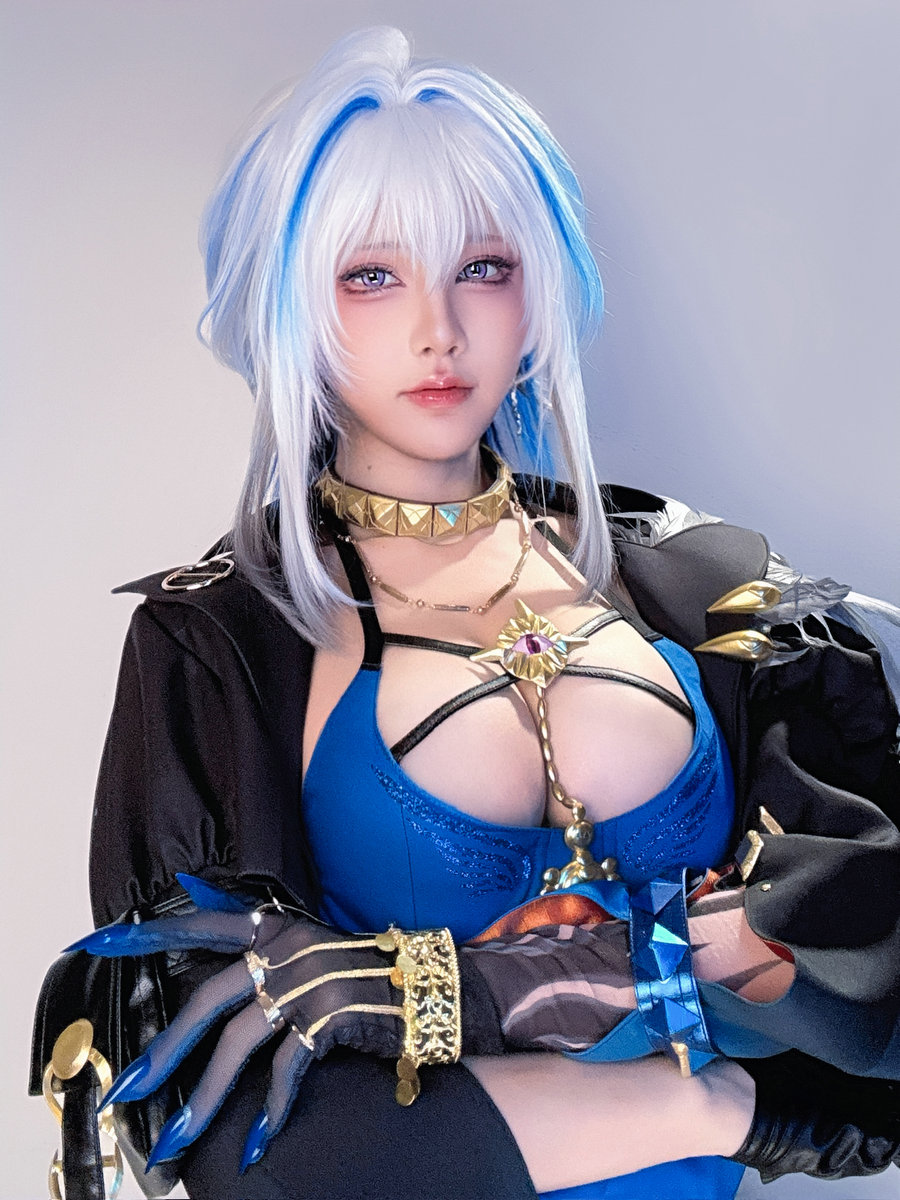 动漫博主水淼aqua - Selfie Tier (Galbrena) [41P-59MB]