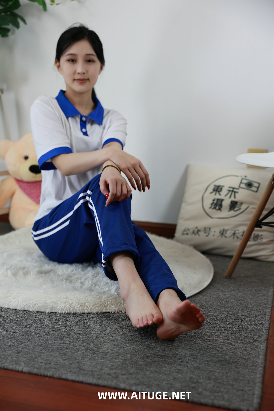 三禾摄影 No.092 校服 裸足 [153P1V-3.32GB]
