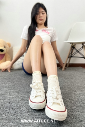 三禾摄影 No.027 牛仔短裤 棉袜 帆布鞋 [213P1V-1.22GB]