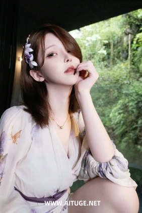 一小央泽 - 汤间昼 [97P1V-2.49GB]