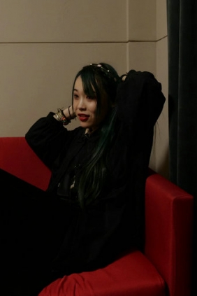 约来小太妹有说有笑品尝她光滑的嫩脚 [MP4-1.11GB]
