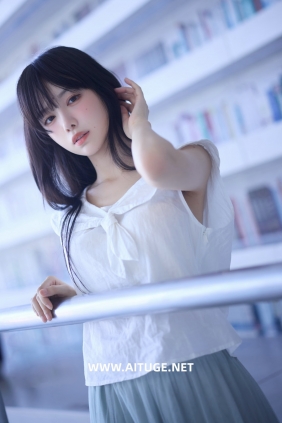 Shika小鹿鹿 - 图书馆 [16P-294MB]