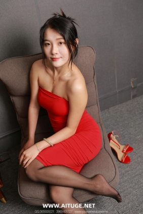 IESS异思趣向 - 模特：婉萍《包臀红裙》[90P-117MB]