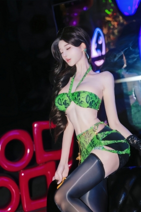 无欲无求的推土君 - 青色蛇纹 [40P4V-239MB]