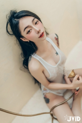 [JVID图集] 飄飄 - 女神比基尼 [168P1V-170MB]